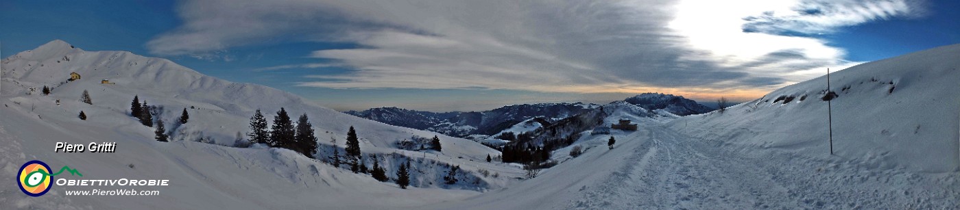 59 Panoramica dal Sodadura al Resegone.jpg